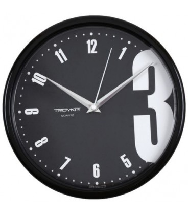 Часы настенные «Тройка» черный фон, черная рамка